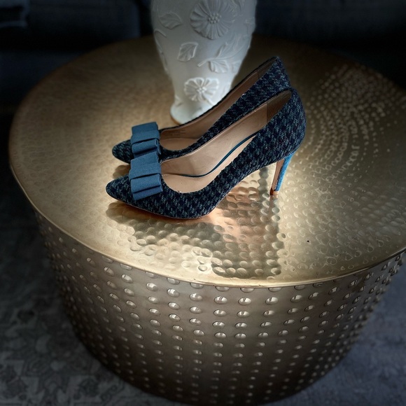 Antonio Melani Tweed Navy and Green Heel with Bow- 7 1/2 - Picture 5 of 10